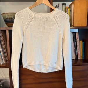 Hollister Women's Cream Knit Sweater